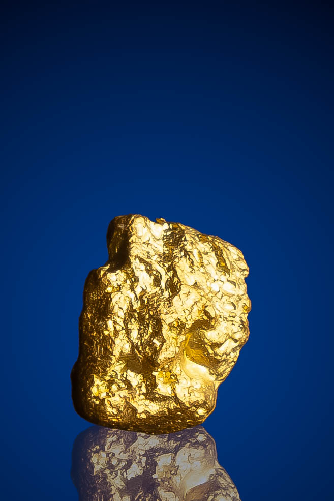 (image for) Shiny, Square Natural Gold Nugget - Australia - 0.94 grams